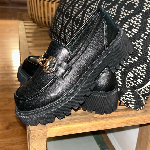 SOLD - Picture 2 of 5